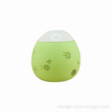 Ultrasonic Humidifier with 5V Rated Voltage, 60mL Capacity, Measures 82 x 82mm